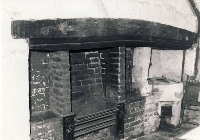 The kitchen range in Fitznells Manor House The kitchen range in Fitznells Manor House