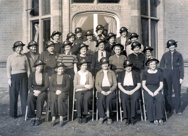 Women ambulance drivers Ewell Court. Women ambulance drivers Ewell Court.