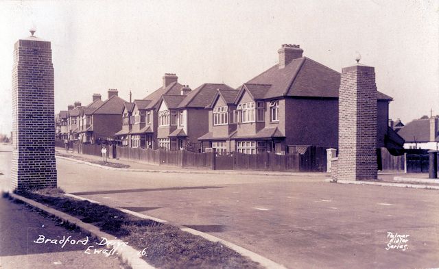 Postcard view of Bradford Drive c.1930s