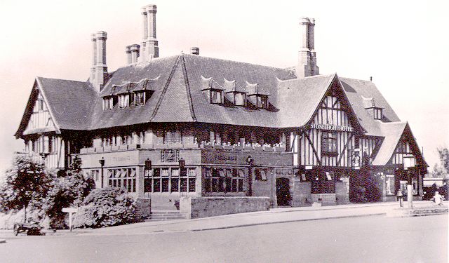 Postcard view of the Stoneleigh Hotel c.1930s