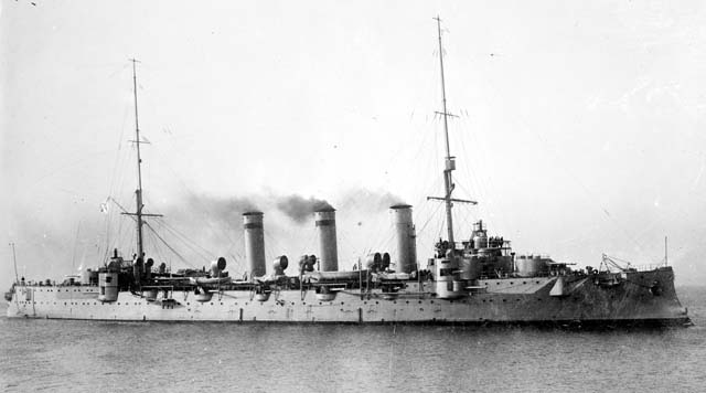 Bolshevik cruiser Oleg