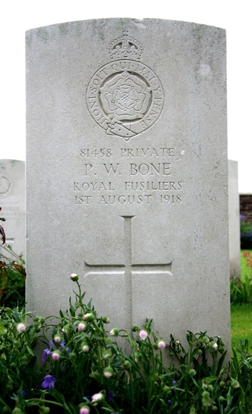 Percival's headstone in the Heath Cemetery, Harbonnieres