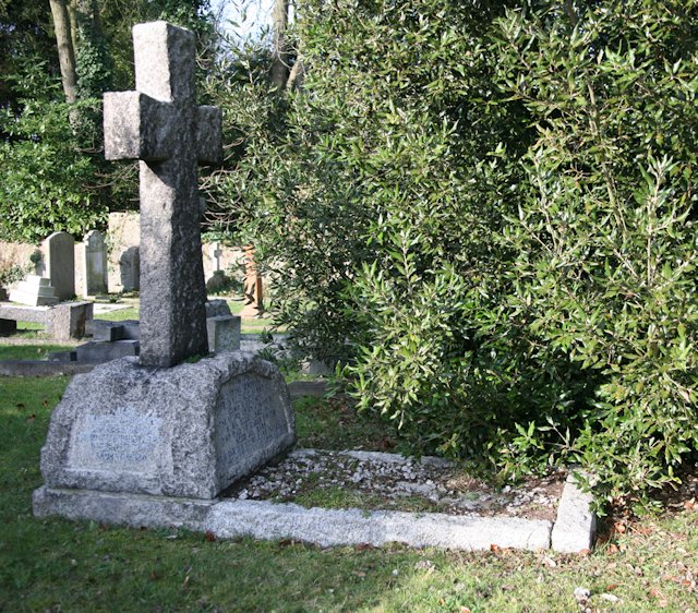 Alfred's headstone in Epsom Cemetery Alfred's headstone in Epsom Cemetery