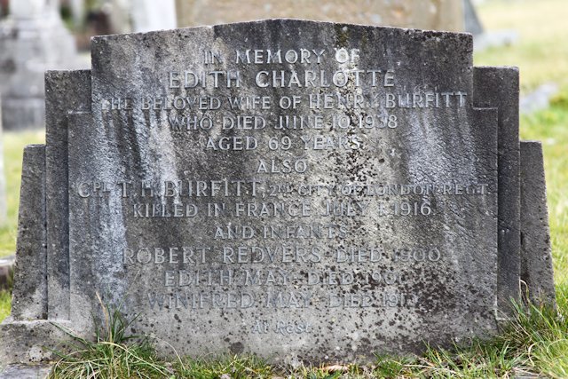 Thomas' inscription on his mother's grave Thomas' inscription on his mother's grave