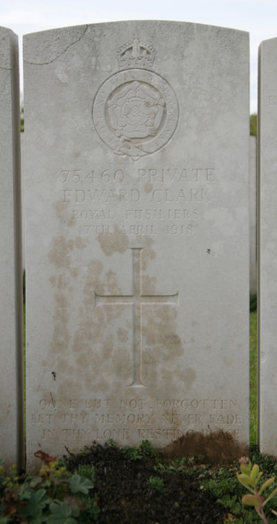 Edward's Headstone in Pernes British Cemetery Edward's Headstone in Pernes British Cemetery