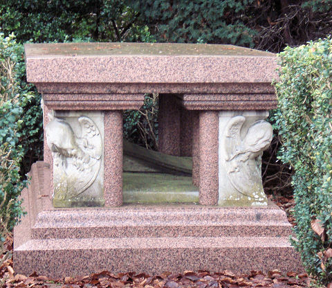 Henry's Grave