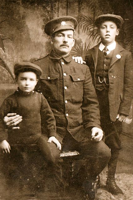Ernest Cook and his sons Frederick and William Ernest Cook and his sons Frederick and William