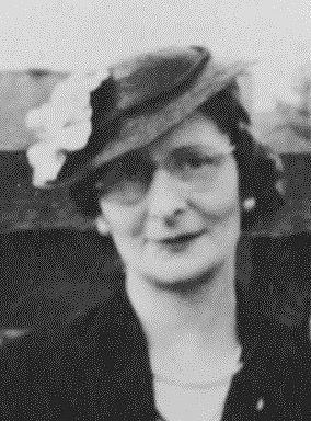 Alice Dillon (nee Dunn) taken in the 1930s Alice Dillon (nee Dunn) taken in the 1930s