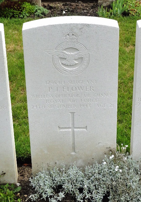 Peter's headstone in the Rheinberg War Cemetery Peter's headstone in the Rheinberg War Cemetery