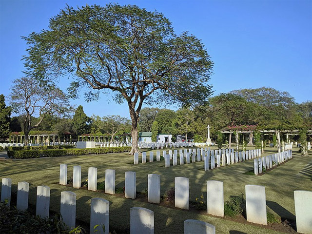 The Delhi War Cemetery The Delhi War Cemetery