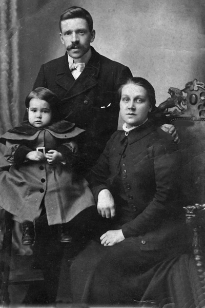 Walter Mona and Evelyn Walter Mona and Evelyn