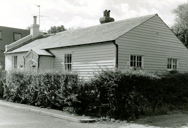 2 Woodcote Side