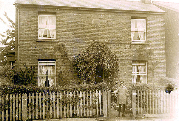 Garbrand Lodge in 1924 with Gwendoline Minnie Coleman