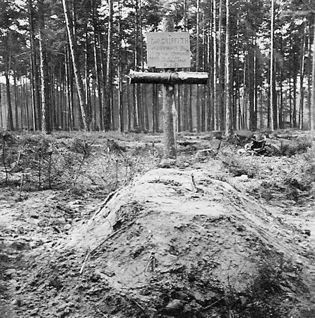 Kurt's original grave. Kurt's original grave.