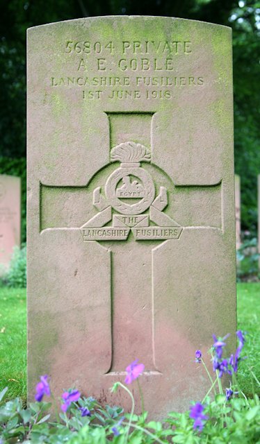 Archer's headsone in Martinsart British Cemetery Archer's headsone in Martinsart British Cemetery