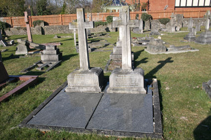 Grellier's Headstone next to the one for his parents