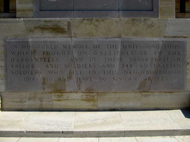 Inscription to those who have no known graves.