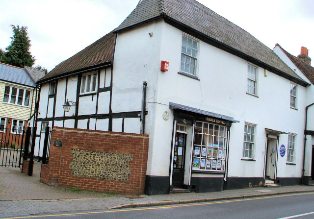 9 High Street in 2011