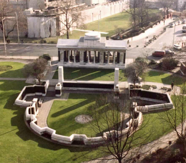 The Tower Hill Memorial