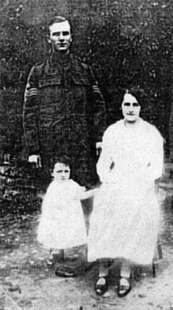 Ernest with wife Esme and daughter Esme