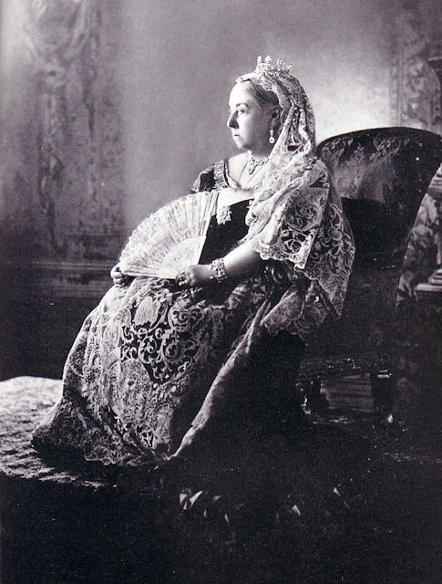 The official Diamond Jubilee photograph by W and D Downey.