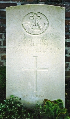Ralph's headstone in Le Tréport Military Cemetery Ralph's headstone in Le Tréport Military Cemetery