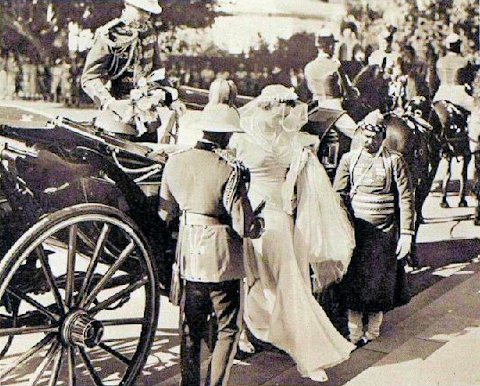 Newspaper wedding photographs Newspaper wedding photographs