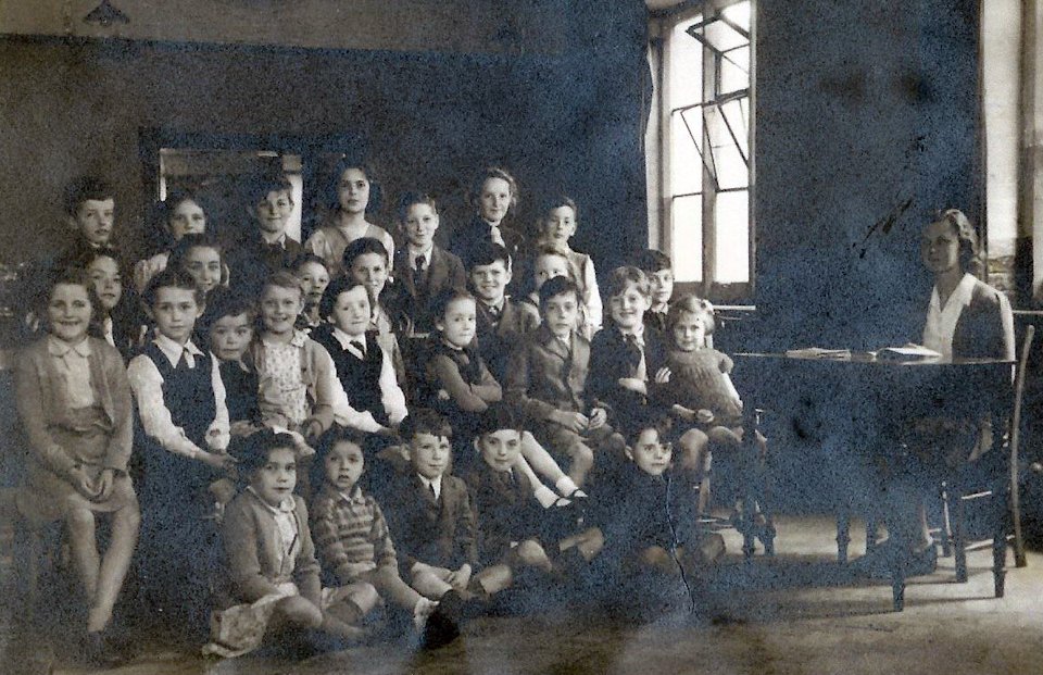 A School Photograph taken in the early 1940s. Click image to enlarge.