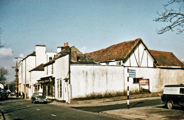 No. 5 Cheam Road (Nuttalls' shop) was originally a mediaeval 5-bay jettied house. The chimneys came later.