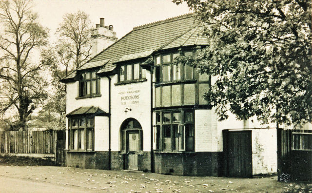 The original Jolly Waggoners, a house of c.1850 made into a pub. Mill workers and farm carters used to drink here.