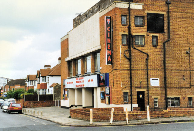 Serving the new communities of Stoneleigh and Ewell Court, the Rembrandt Cinema ran from 1938 to 1998 when it went out with a screening of The Last Picture Show.