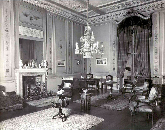 Pitt Place, Interior View