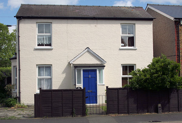 Garbrand Lodge in 2009 now renamed 124 Lower Court Road