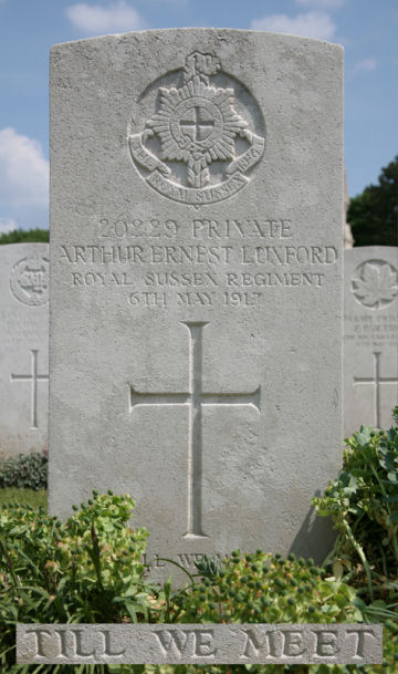 Arthur's headstone in Etaples Military Cemetery Arthur's headstone in Etaples Military Cemetery