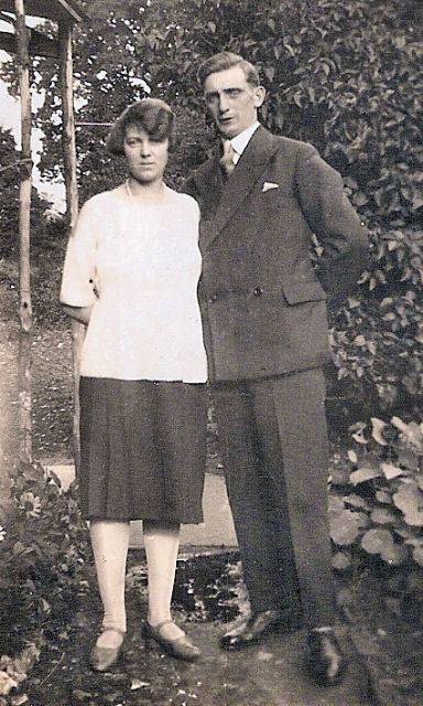 Nellie and Harry on Honeymoon in 1927