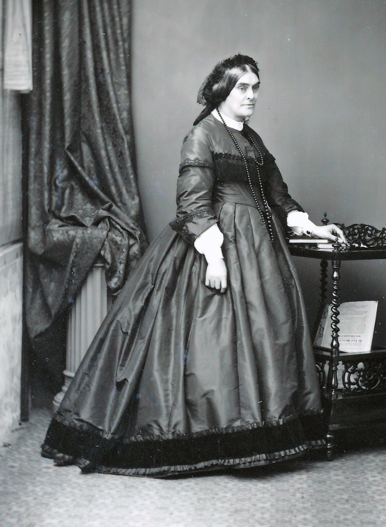 Mrs Elizabeth Watson (née Wickwar) Mrs Elizabeth Watson (née Wickwar)