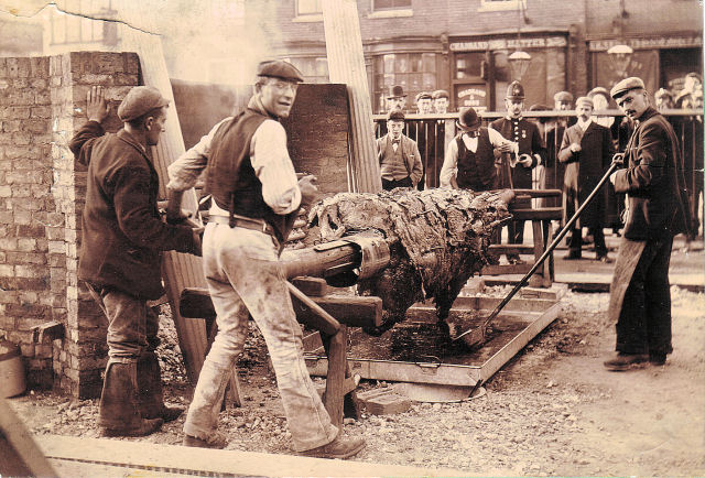 Ox Roasting on 9 Aug 1902 for King Edward VII Coronation