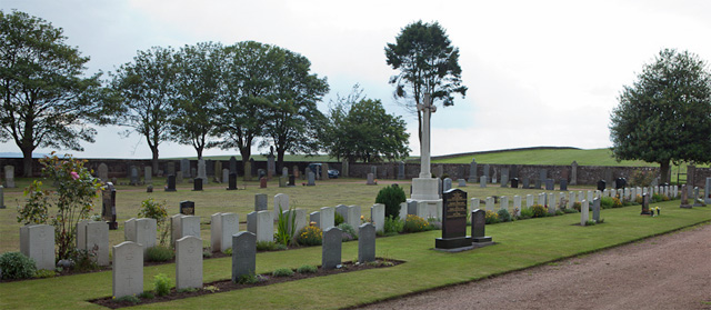 WW2 graves in Leuchars Cemetery