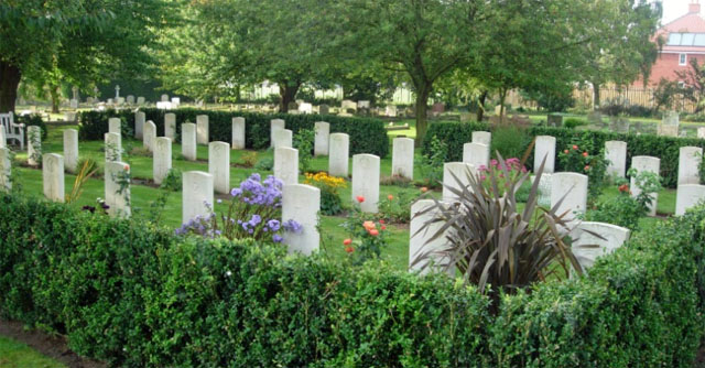 WW2 graves in Felixstowe New Cemetery WW2 graves in Felixstowe New Cemetery