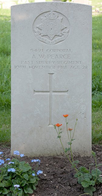 Corporal Pearce's headstone in Cambridge City Cemetery Corporal Pearce's headstone in Cambridge City Cemetery