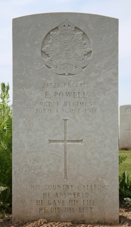 Edmund's headstone in the Mont Huon Cemetery, Le Treport