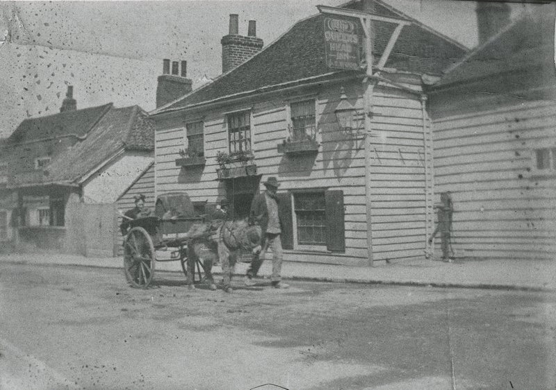Queen's Head 2
