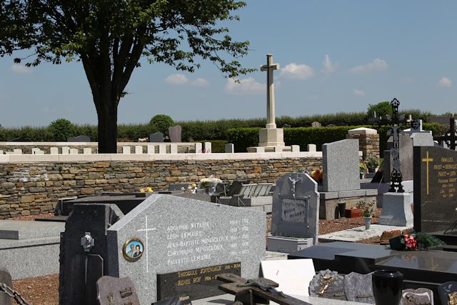 The Poix du Nord Cemetery The Poix du Nord Cemetery