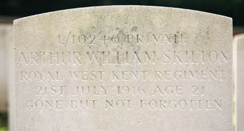 Closeup of Arthur's inscription Closeup of Arthur's inscription
