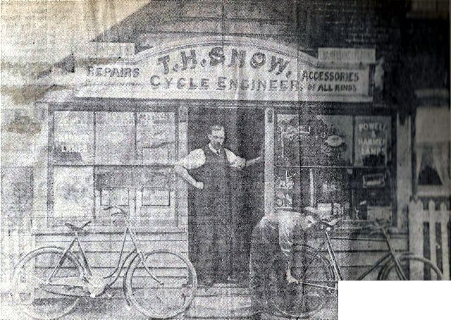 Tom Snow with his son Frederick in an undated newspaper photograph