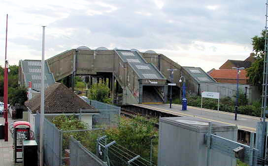 Stoneleigh Station Pedestrian Bridge and Ticket Office 2005