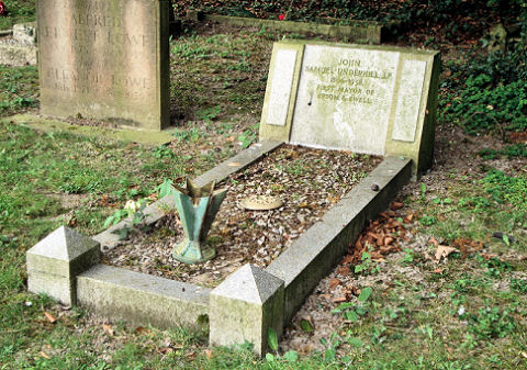 John Underhill's headstone in Epsom Cemetery