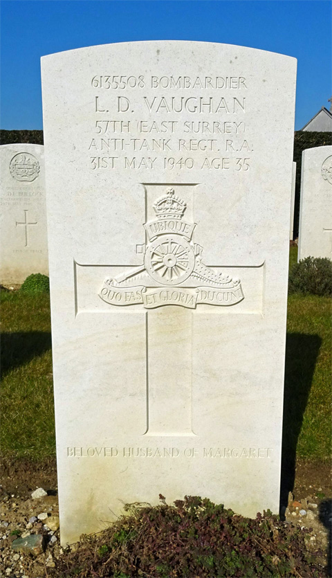 Louis' headstone in the Marquise Communal Cemetery, Pas de Calais