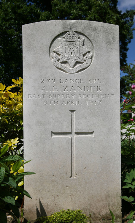 Arthur's headstone in Ste. Catherine British Cemetery