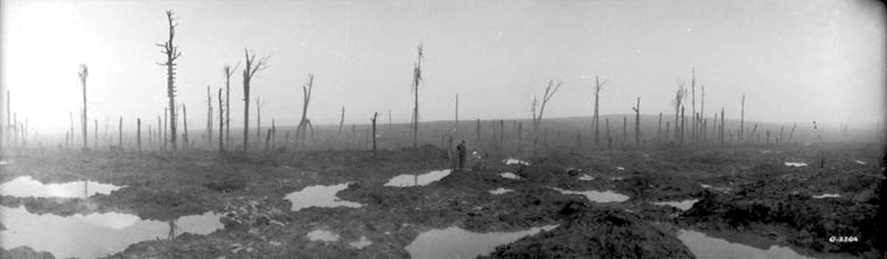 DPasschendaele, now a field of mud. November, 1917.